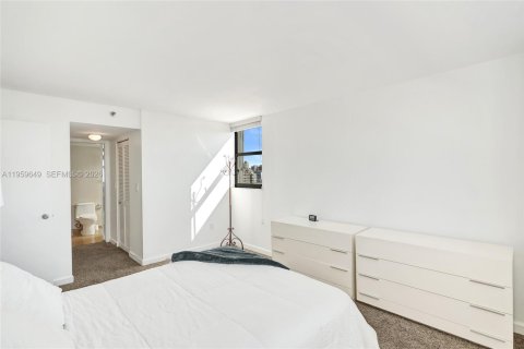 Copropriété à louer à Miami Beach, Floride: 2 chambres, 89.19 m2 № 2023908 - photo 16