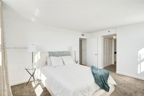 Copropriété à louer à Miami Beach, Floride: 2 chambres, 89.19 m2 № 2023908 - photo 15