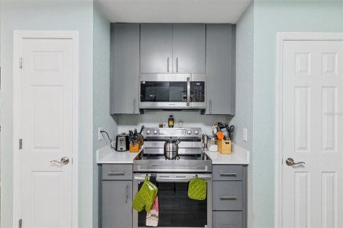 Casa en venta en Apopka, Florida, 3 dormitorios, 129.88 m2 № 2386349 - foto 9