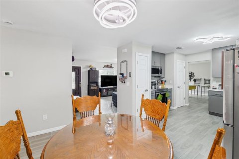 Casa en venta en Apopka, Florida, 3 dormitorios, 129.88 m2 № 2386349 - foto 11