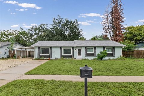 Casa en Apopka, Florida 3 dormitorios, 129.88 m2 № 2386349