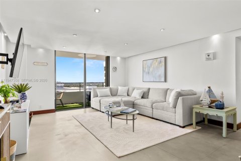 Condominio en venta en Hallandale Beach, Florida, 2 dormitorios, 118.91 m2 № 2006010 - foto 11