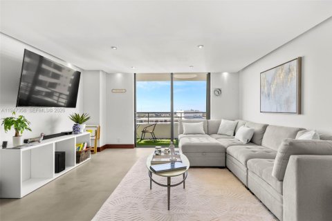 Condominio en venta en Hallandale Beach, Florida, 2 dormitorios, 118.91 m2 № 2006010 - foto 10