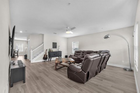 Adosado en venta en Tampa, Florida, 4 dormitorios, 234.49 m2 № 1801604 - foto 15