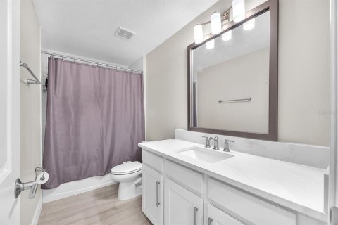 Adosado en venta en Tampa, Florida, 4 dormitorios, 234.49 m2 № 1801604 - foto 21
