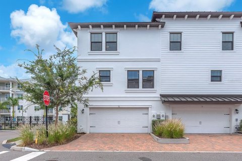 Adosado en venta en Tampa, Florida, 4 dormitorios, 234.49 m2 № 1801604 - foto 30
