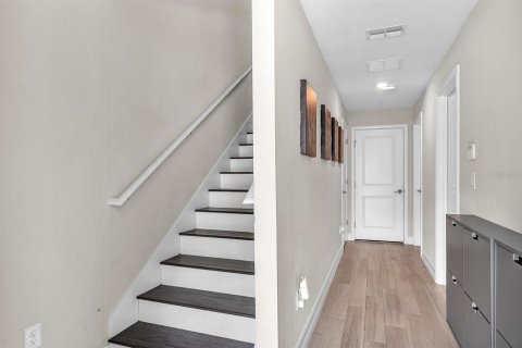 Adosado en venta en Tampa, Florida, 4 dormitorios, 234.49 m2 № 1801604 - foto 24