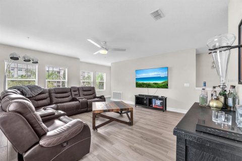 Adosado en venta en Tampa, Florida, 4 dormitorios, 234.49 m2 № 1801604 - foto 14