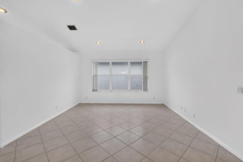Villa ou maison à vendre à Boynton Beach, Floride: 3 chambres, 201.78 m2 № 2432271 - photo 10