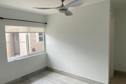 Villa ou maison à louer à Miami, Floride: 3 chambres, 147.71 m2 № 2091382 - photo 26