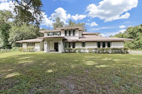 House in Seffner, Florida 4 bedrooms, 350.43 sq.m. № 2197635