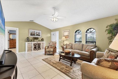 House in Port Charlotte, Florida 2 bedrooms, 124.3 sq.m. № 1737288 - photo 15