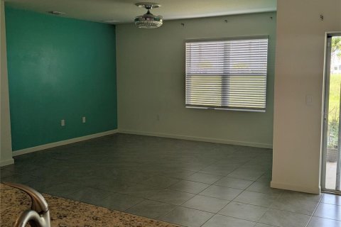 Villa ou maison à vendre à Palm Bay, Floride: 4 chambres, 170.01 m2 № 2198735 - photo 12