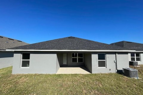 House in Dade City, Florida 4 bedrooms, 169.08 sq.m. № 1279493 - photo 26