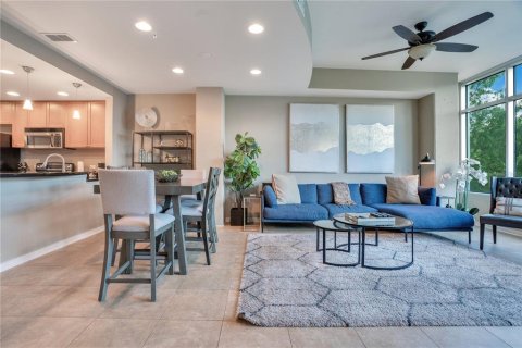 Condominio en alquiler en Orlando, Florida, 2 dormitorios, 117.8 m2 № 1854098 - foto 18
