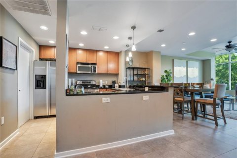 Condominio en alquiler en Orlando, Florida, 2 dormitorios, 117.8 m2 № 1854098 - foto 8