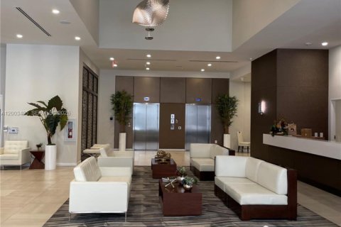 Condo in Doral, Florida, 3 bedrooms № 2170430 - photo 29
