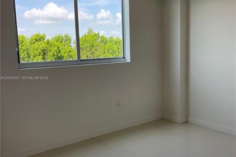 Condo in Doral, Florida, 3 bedrooms № 2170430 - photo 13