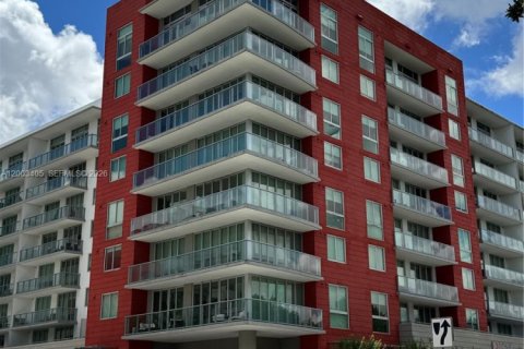 Condo in Doral, Florida, 3 bedrooms № 2170430 - photo 2