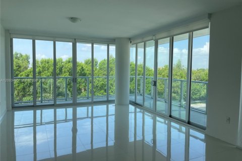 Condo in Doral, Florida, 3 bedrooms  № 2170430