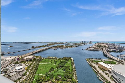 Condominio en venta en Miami, Florida, 1 dormitorio, 84.73 m2 № 2084975 - foto 30
