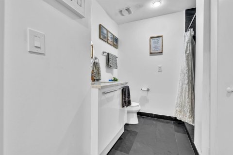 Condominio en venta en Miami, Florida, 1 dormitorio, 84.73 m2 № 2084975 - foto 24