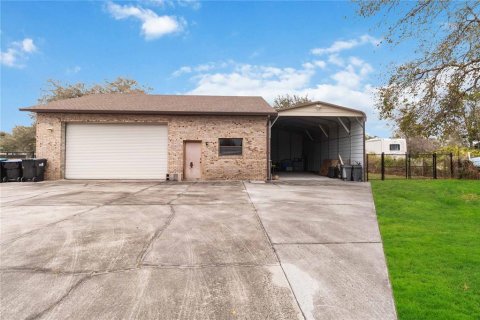 House in Orlando, Florida 4 bedrooms, 252.42 sq.m. № 2148425 - photo 5
