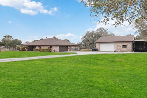 House in Orlando, Florida 4 bedrooms, 252.42 sq.m. № 2148425 - photo 4