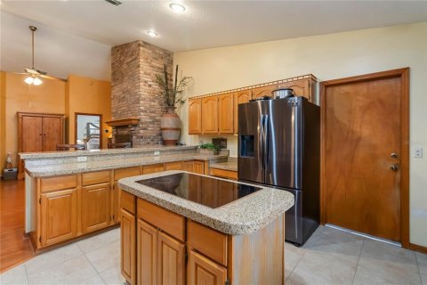 House in Orlando, Florida 4 bedrooms, 252.42 sq.m. № 2148425 - photo 17