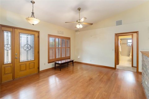 House in Orlando, Florida 4 bedrooms, 252.42 sq.m. № 2148425 - photo 10