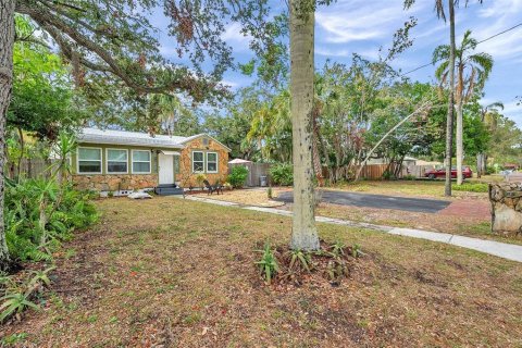 Villa ou maison à vendre à Gulfport, Floride: 3 chambres, 150.32 m2 № 1568495 - photo 1