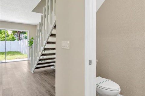 Townhouse in Brandon, Florida 2 bedrooms, 101.08 sq.m. № 1872932 - photo 23