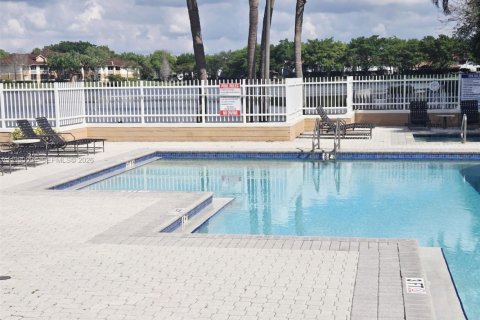Condominio en alquiler en Plantation, Florida, 1 dormitorio, 74.79 m2 № 2058012 - foto 24