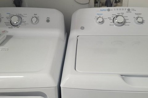 Condominio en alquiler en Plantation, Florida, 1 dormitorio, 74.79 m2 № 2058012 - foto 16