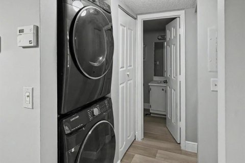 Copropriété à louer à Boca Raton, Floride: 2 chambres, 86.86 m2 № 2246630 - photo 5