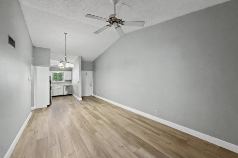 Copropriété à louer à Boca Raton, Floride: 2 chambres, 86.86 m2 № 2246630 - photo 3