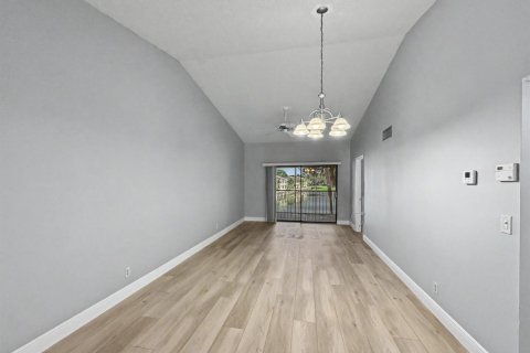 Copropriété à louer à Boca Raton, Floride: 2 chambres, 86.86 m2 № 2246630 - photo 9