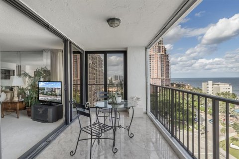 Condo in Fort Lauderdale, Florida, 2 bedrooms  № 2431263 - photo 8