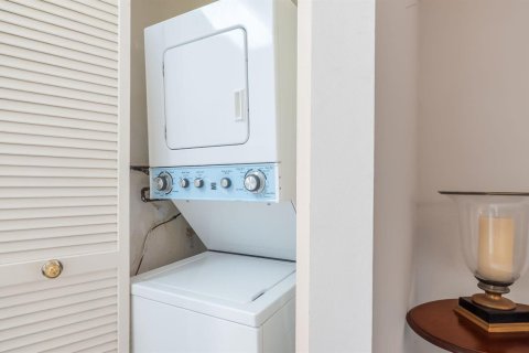 Condo in Fort Lauderdale, Florida, 2 bedrooms  № 2431263 - photo 22