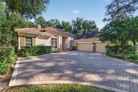 House in BELLECHASE in Ocala, Florida 4 bedrooms, 319.31 sq.m. № 2424065 - photo 3
