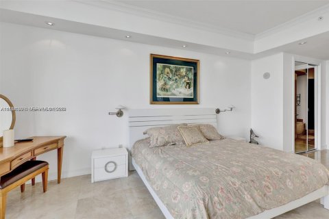 Снять в аренду кондоминиум в Санни-Айлс-Бич, Флорида 2 спальни, 118.54м2, № 2063058 - фото 21