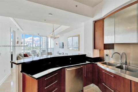 Снять в аренду кондоминиум в Санни-Айлс-Бич, Флорида 2 спальни, 118.54м2, № 2063058 - фото 12