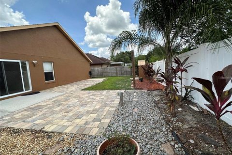 House in Orlando, Florida 4 bedrooms, 150.5 sq.m. № 2277949 - photo 29