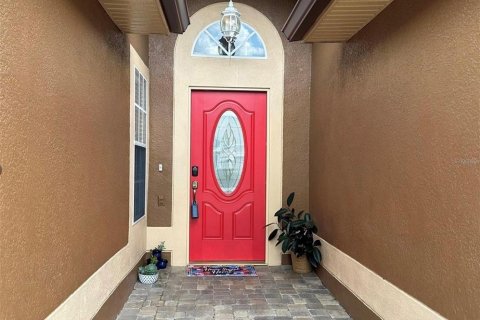 House in Orlando, Florida 4 bedrooms, 150.5 sq.m. № 2277949 - photo 3