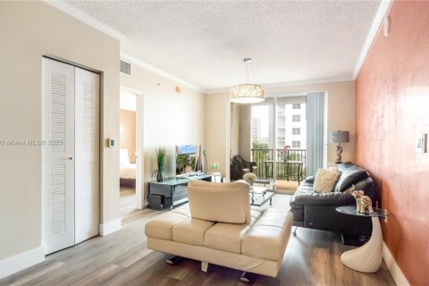 Снять в аренду кондоминиум в Санни-Айлс-Бич, Флорида 2 спальни, 95.13м2, № 1922337 - фото 6