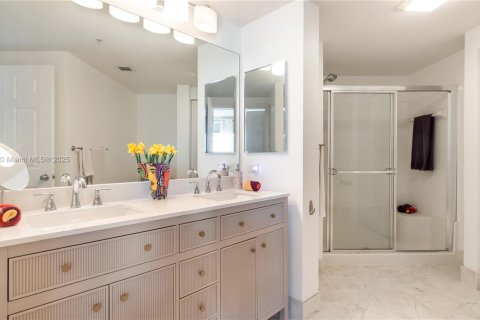 Снять в аренду кондоминиум в Санни-Айлс-Бич, Флорида 2 спальни, 95.13м2, № 1922337 - фото 17