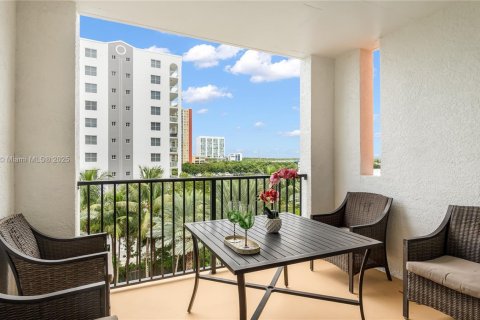 Снять в аренду кондоминиум в Санни-Айлс-Бич, Флорида 2 спальни, 95.13м2, № 1922337 - фото 13