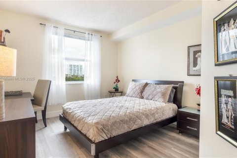 Снять в аренду кондоминиум в Санни-Айлс-Бич, Флорида 2 спальни, 95.13м2, № 1922337 - фото 24