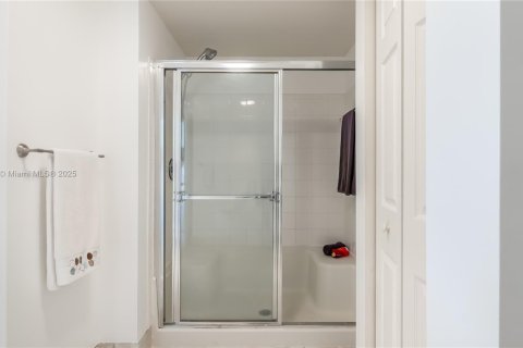 Снять в аренду кондоминиум в Санни-Айлс-Бич, Флорида 2 спальни, 95.13м2, № 1922337 - фото 18