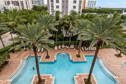 Снять в аренду кондоминиум в Санни-Айлс-Бич, Флорида 2 спальни, 95.13м2, № 1922337 - фото 14